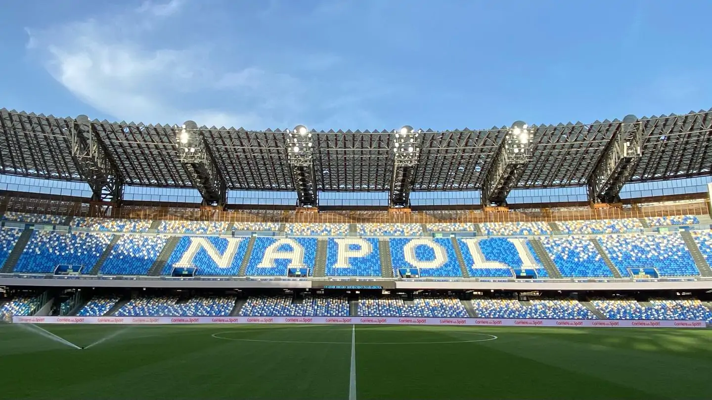 Book Napoli rejsepakke – oplev italiensk fodbold på tæt hold